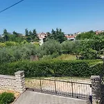 아파트 Mit Balkon