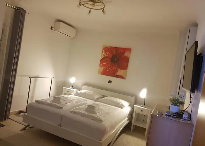 Mit Balkon * بوريتش