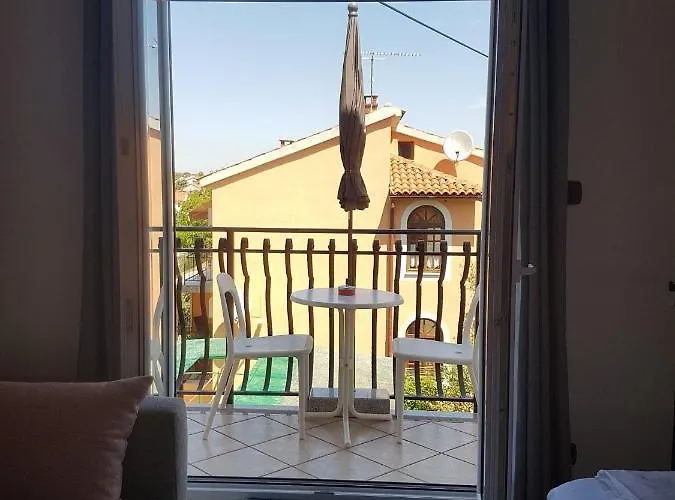 Mit Balkon Apartmán