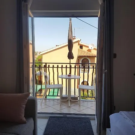 Mit Balkon Apartman