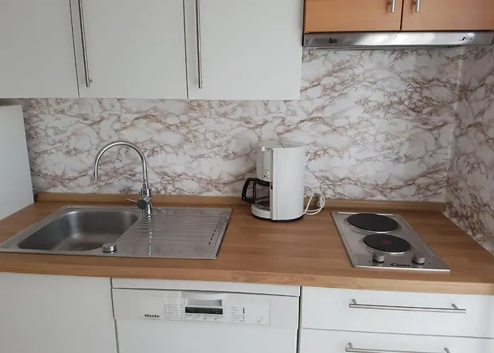 Appartement Mit Balkon