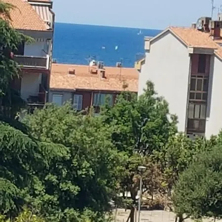 Mit Balkon