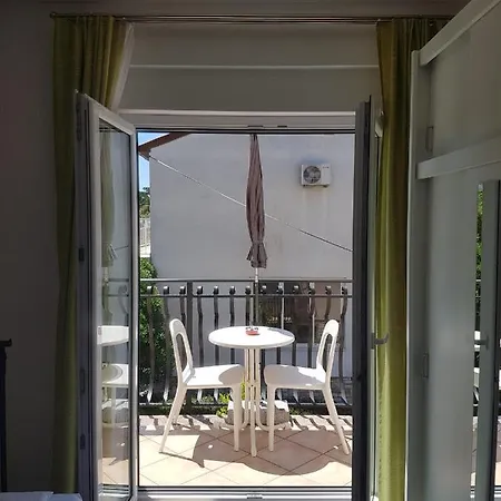 Mit Balkon Apartman *